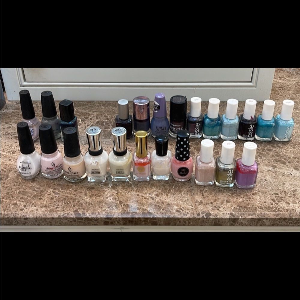 Nail Polish Bundle (24)